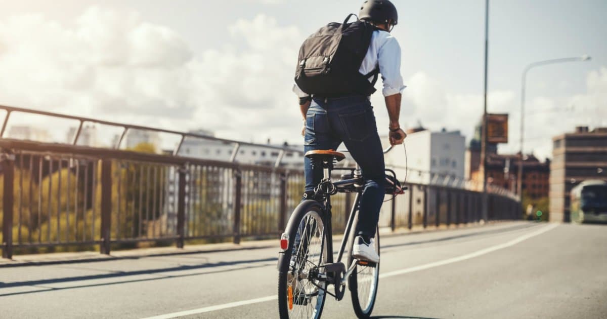 سواری با دوچرخه شهری