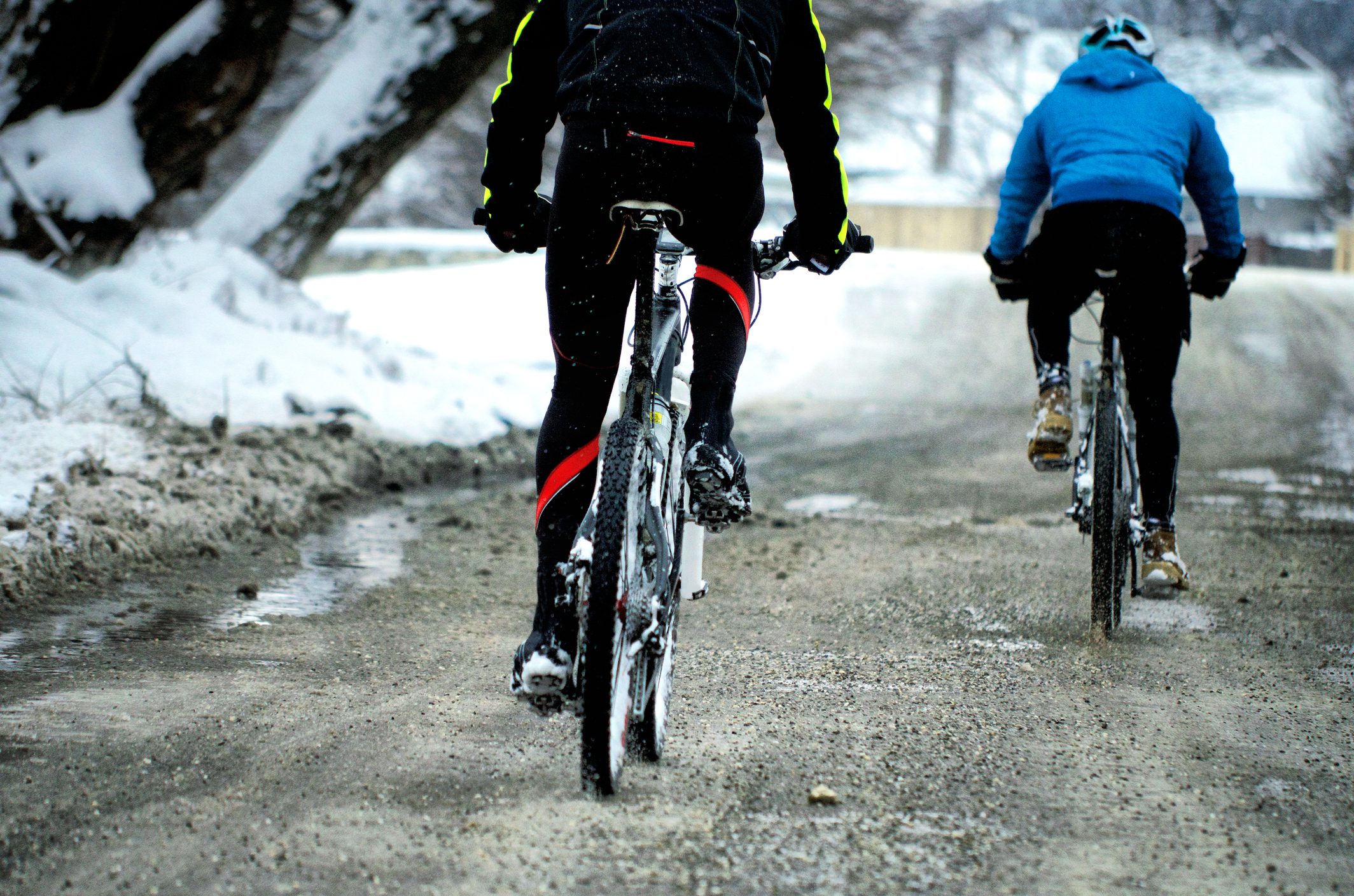 دوچرخه سواری در جاده های برفی - آیبایک